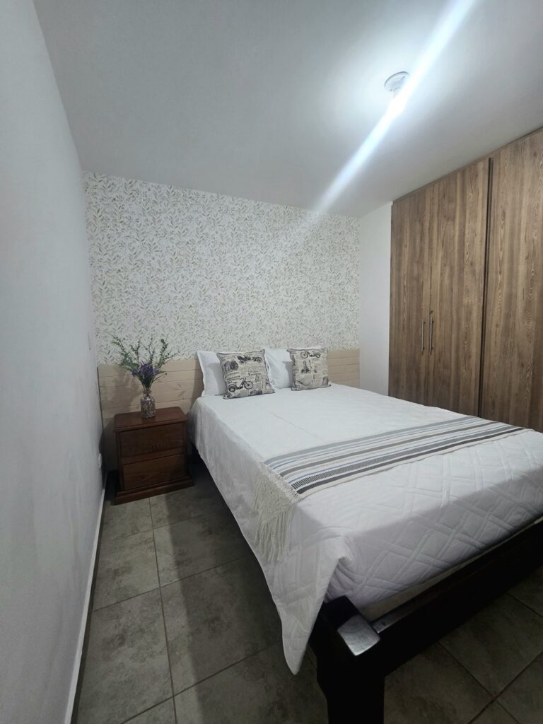 20240826_180258 Large