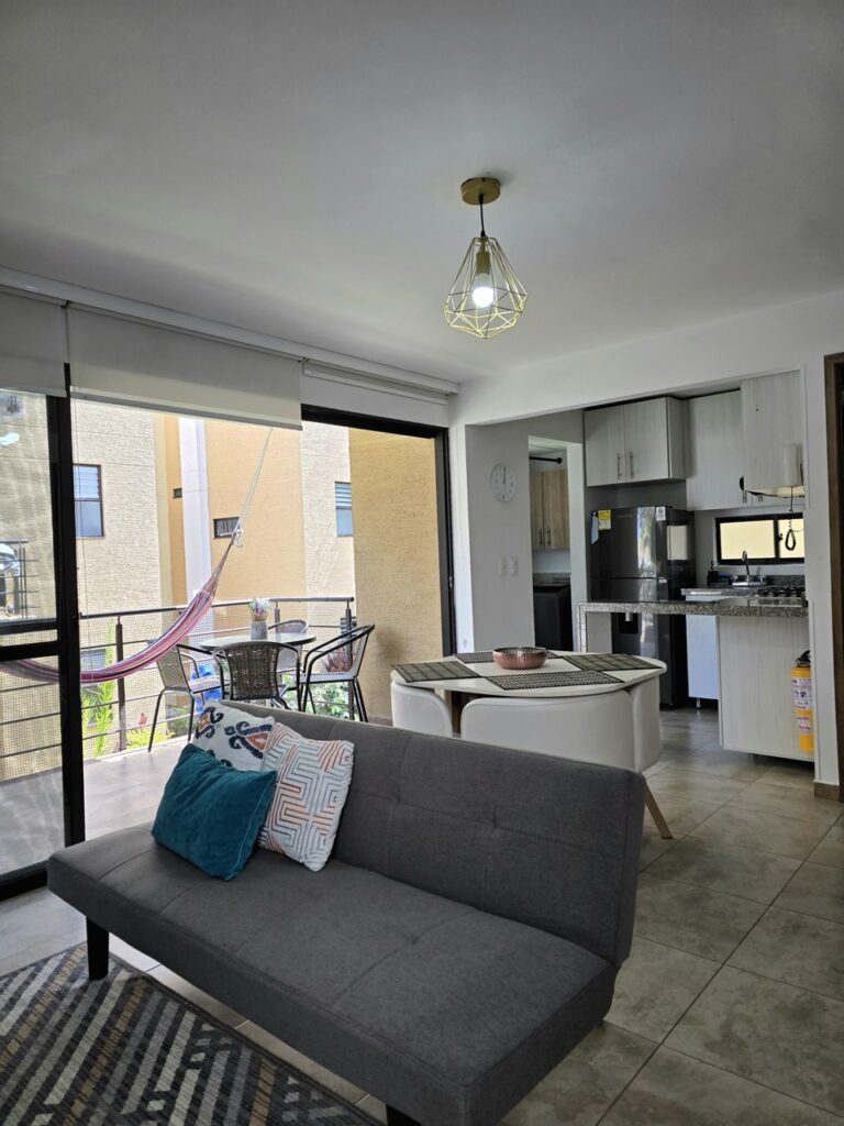 20240827_094750 Large