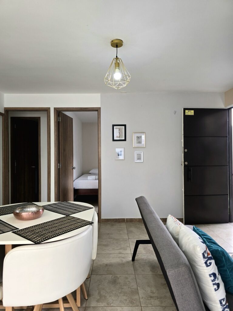 20240827_094922 Large