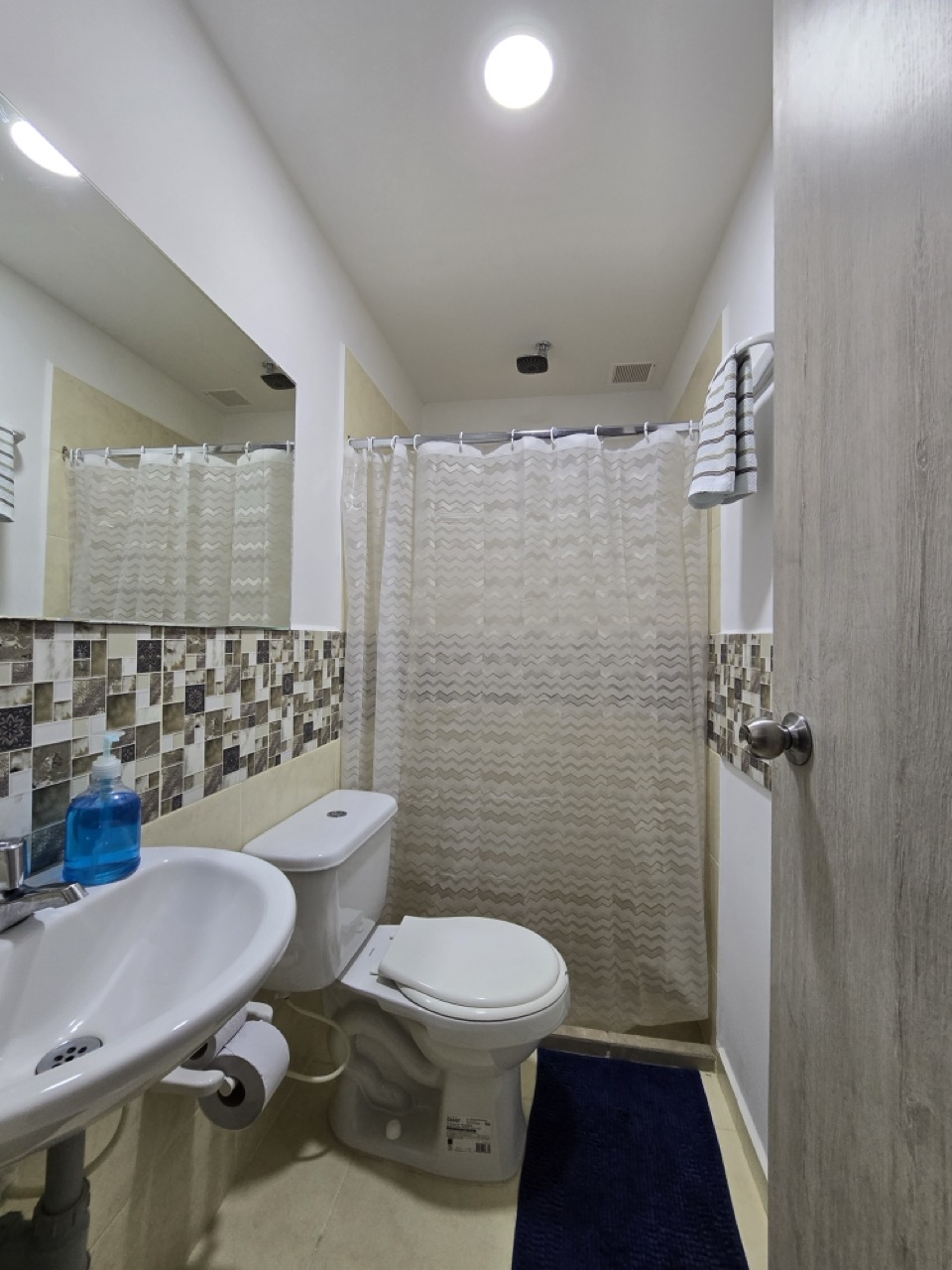 20240829_181745 Large